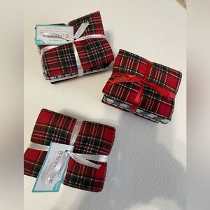 Create it Christmas plaid Pre Cut 5pc Fabric Bundle 18" x 21" you get 3 bundles